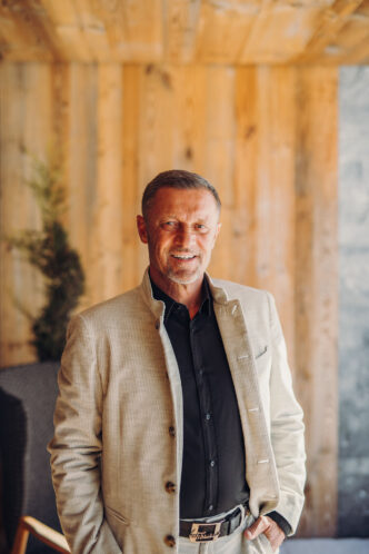 Hoteldirektor im Jungbrunn Bert Willkomm