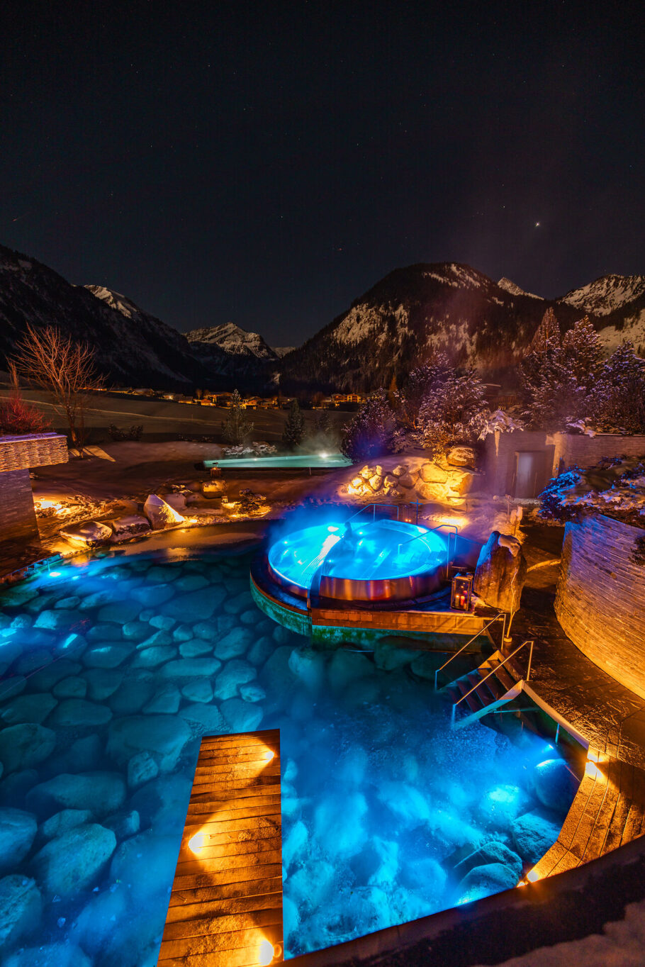 Quellteich nachts im Jungbrunn