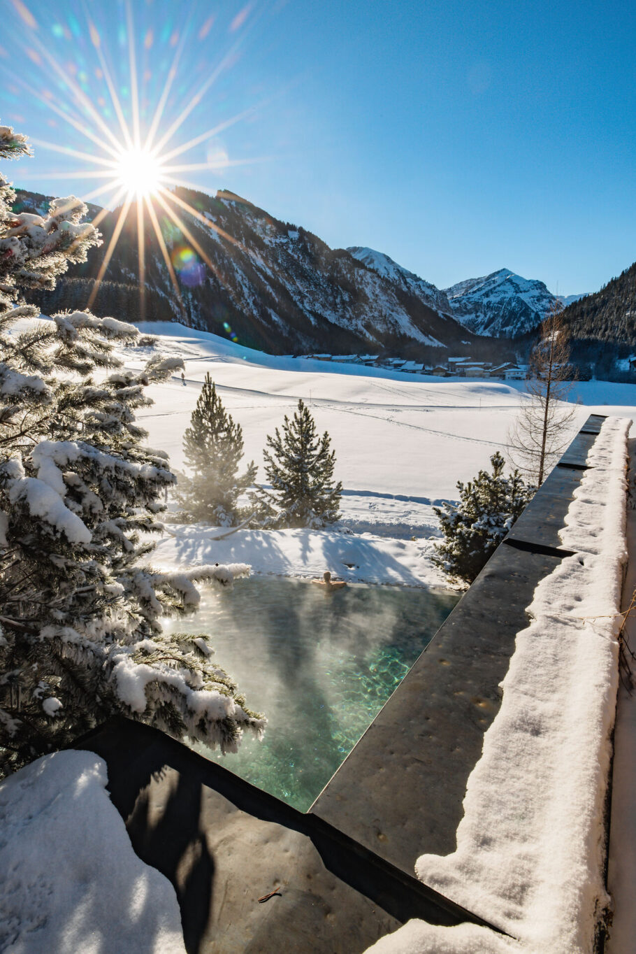 Terrazzo Pool im Jungbrunn im Winter